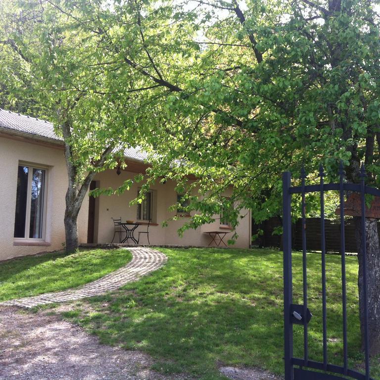 Gites du Quié Les Cabannes  Habitación foto